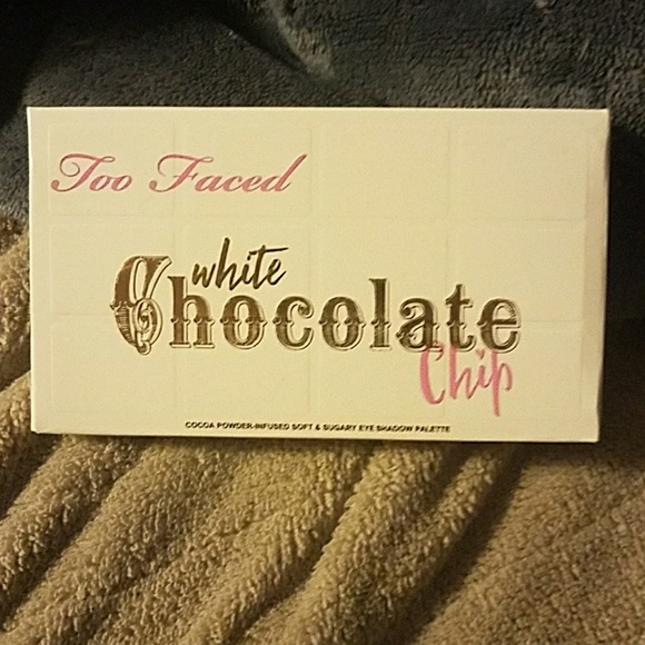 Too faced - Picture 1 of 3